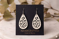 Brinco Giovanna (Gota Off White Folhas Vazadas)